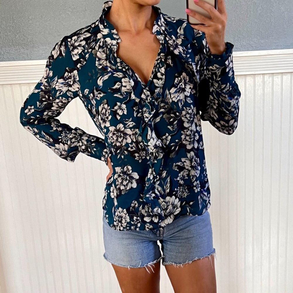 Parker Silk Green WhiteFloral Ruffle Long Sleeve V Neck Blouse Top Small - Picture 2 of 5